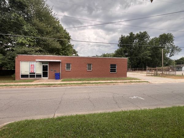 211 Walnut Ave W, Mc Kenzie, TN 38201