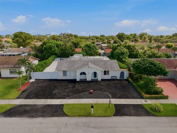 6553 SW 148th Pl, Miami, FL 33193