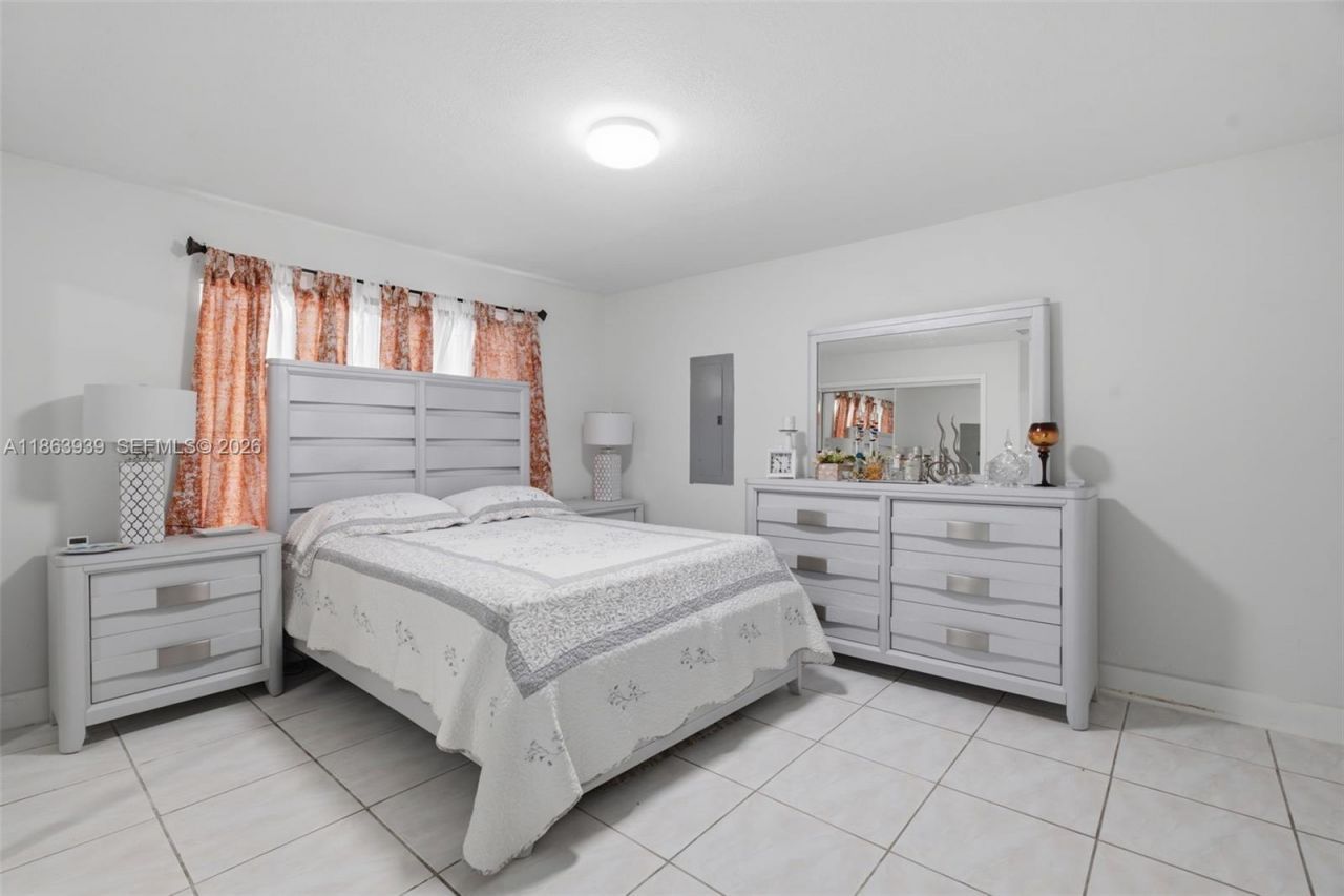 6553 SW 148th Pl, Miami, FL 33193 Photo