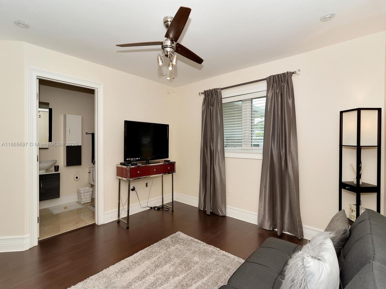 3141 Hollywood Blvd, Hollywood, FL 33021 Photo