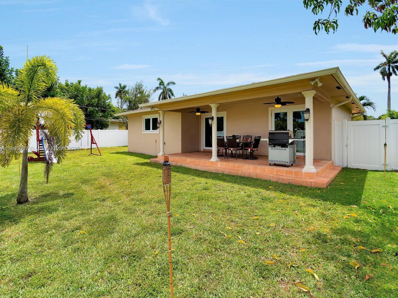 3141 Hollywood Blvd, Hollywood, FL 33021 Photo