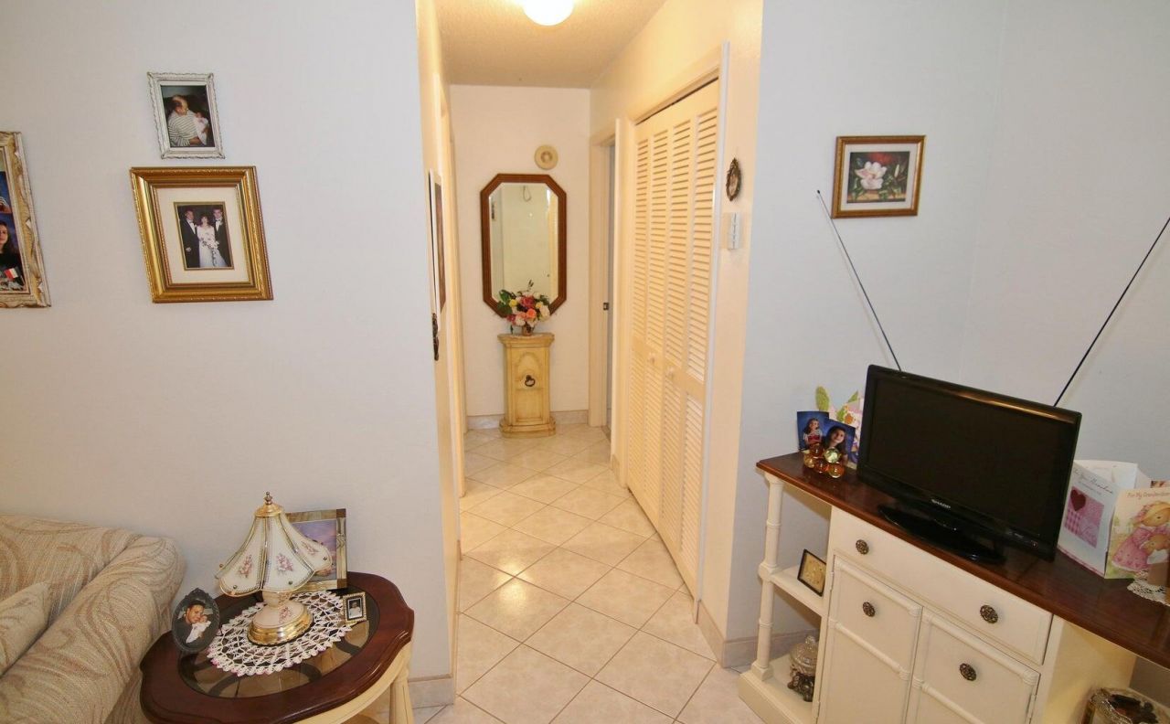 1753 3rd Avenue N, Unit 206, Lake Worth Beach, FL 33460 Photo