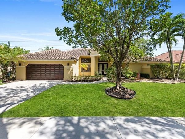 1115 Creekford Drive, Weston, FL 33326