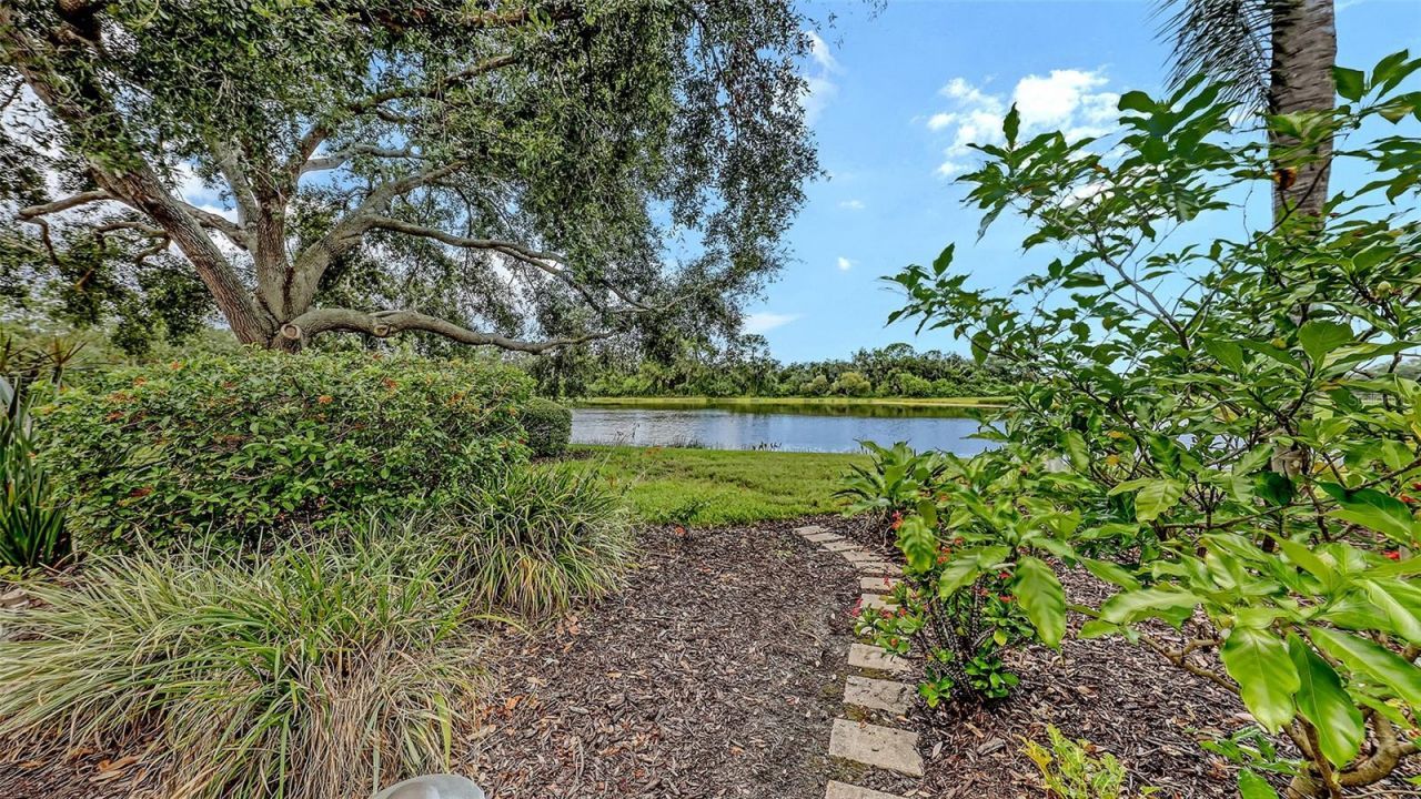 6505 Oakland Hills Drive, Lakewood Ranch, FL 34202 Photo