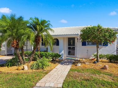 957 SPANISH DRIVE N, LONGBOAT KEY, FL 34228