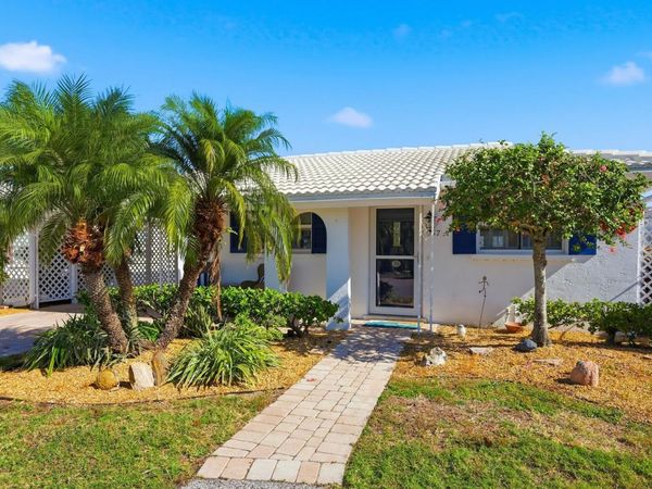 957 SPANISH DRIVE N, LONGBOAT KEY, FL 34228