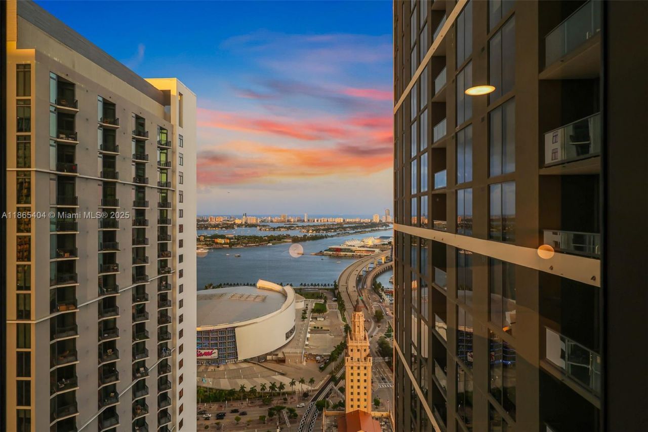 159 NE 6th St, Unit 3601, Miami, FL 33132 Photo