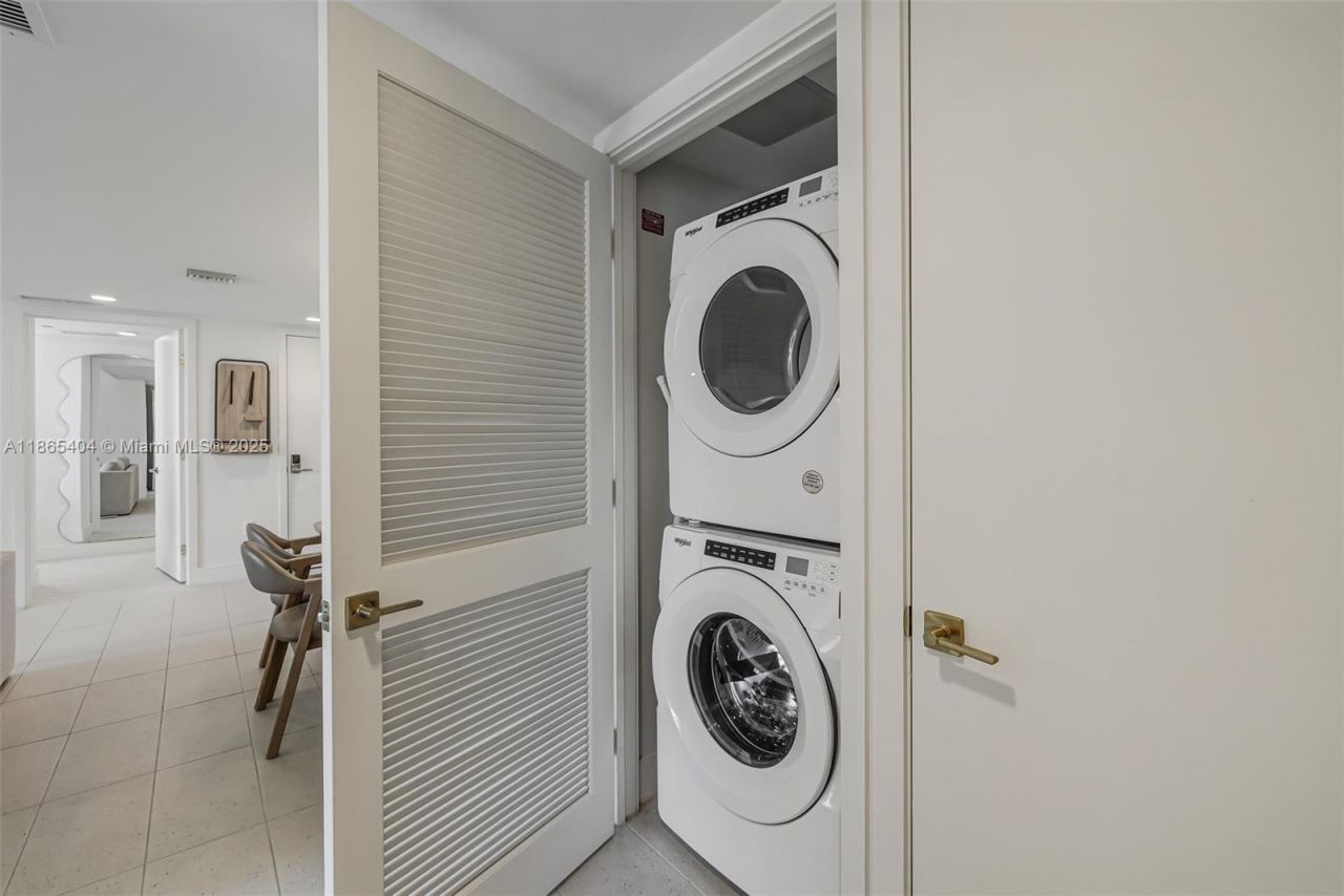 159 NE 6th St, Unit 3601, Miami, FL 33132 Photo