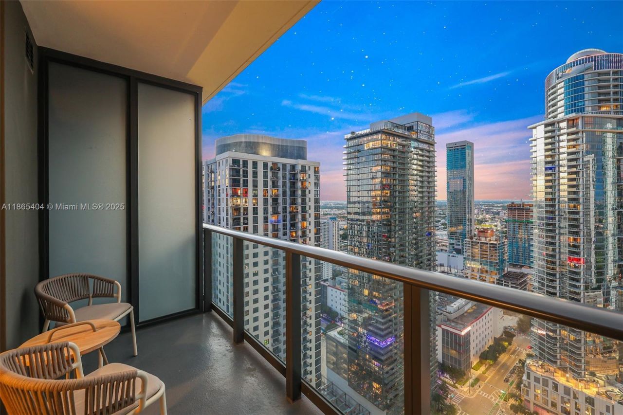 159 NE 6th St, Unit 3601, Miami, FL 33132 Photo