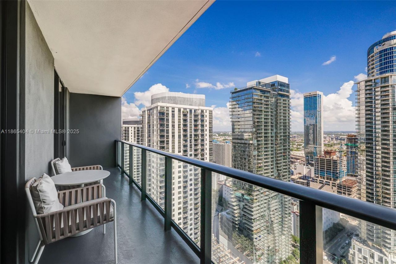 159 NE 6th St, Unit 3601, Miami, FL 33132 Photo