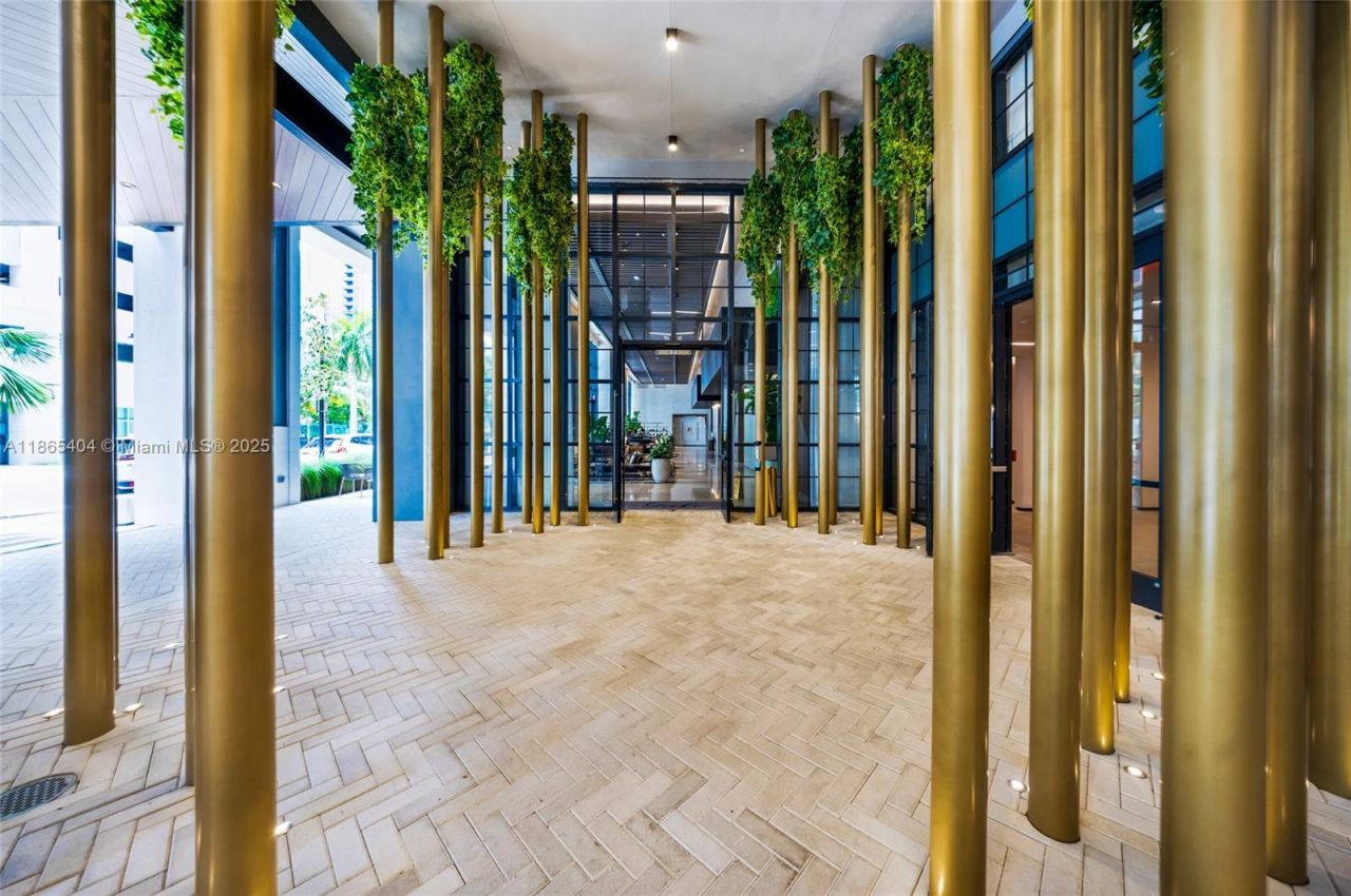 159 NE 6th St, Unit 3601, Miami, FL 33132 Photo