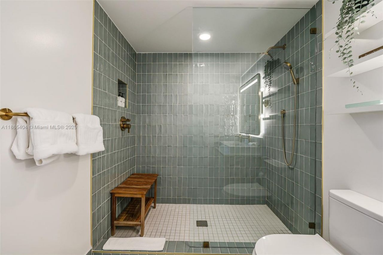 159 NE 6th St, Unit 3601, Miami, FL 33132 Photo