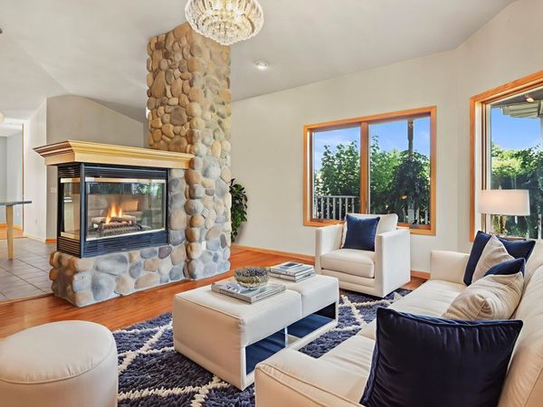 1016 Eagle Lane, Poynette, WI 53955