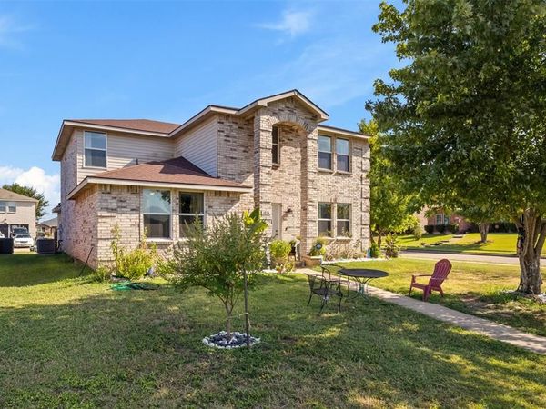1034 Hollow Oak Road, Lancaster, TX 75134