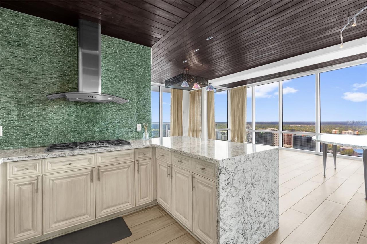 150 E Robinson Street, Unit 2701, Orlando, FL 32801 Photo