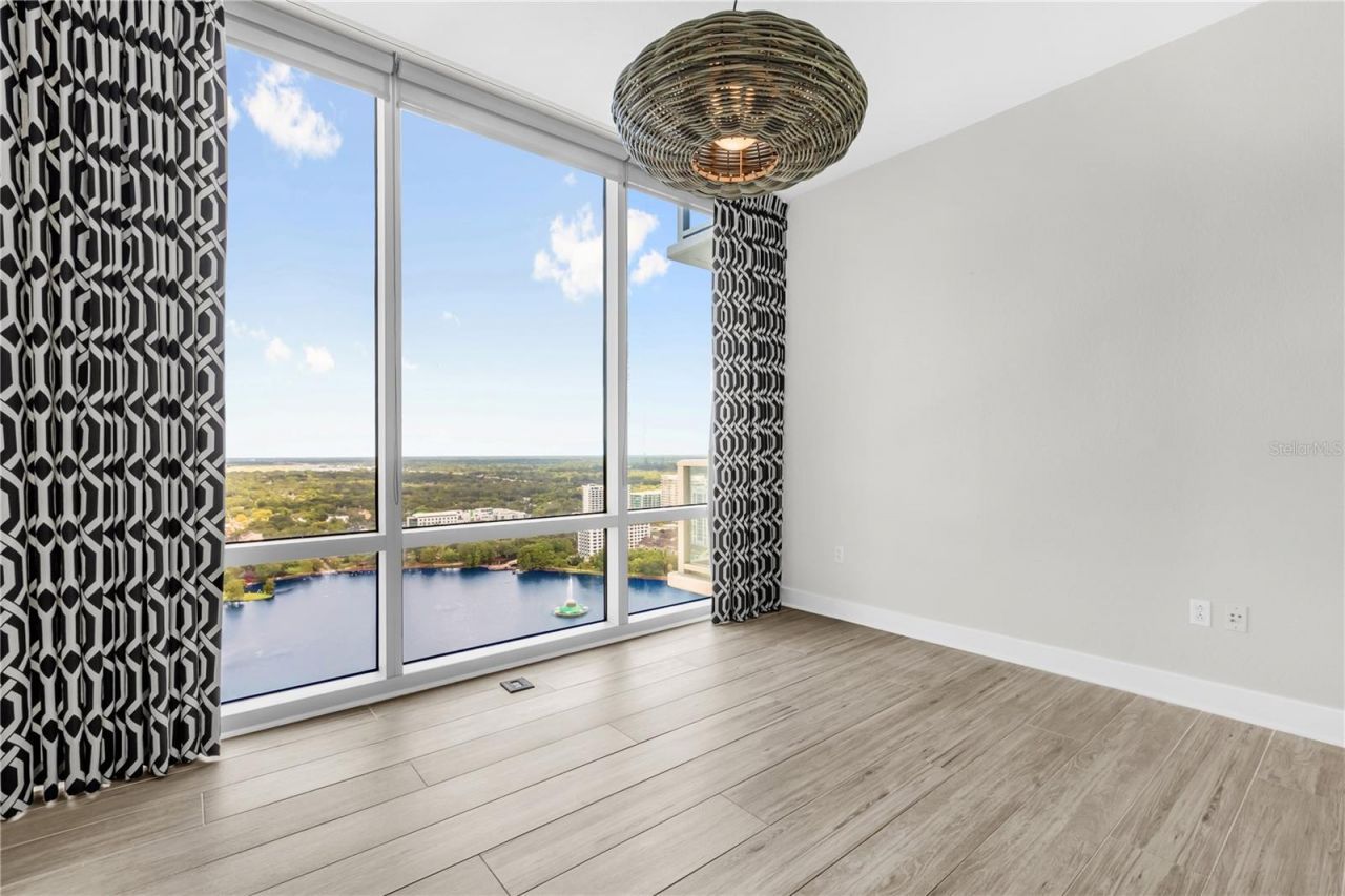 150 E Robinson Street, Unit 2701, Orlando, FL 32801 Photo