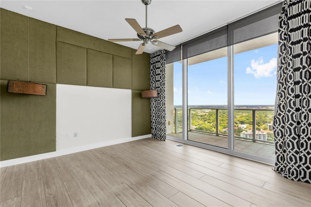 150 E Robinson Street, Unit 2701, Orlando, FL 32801 Photo