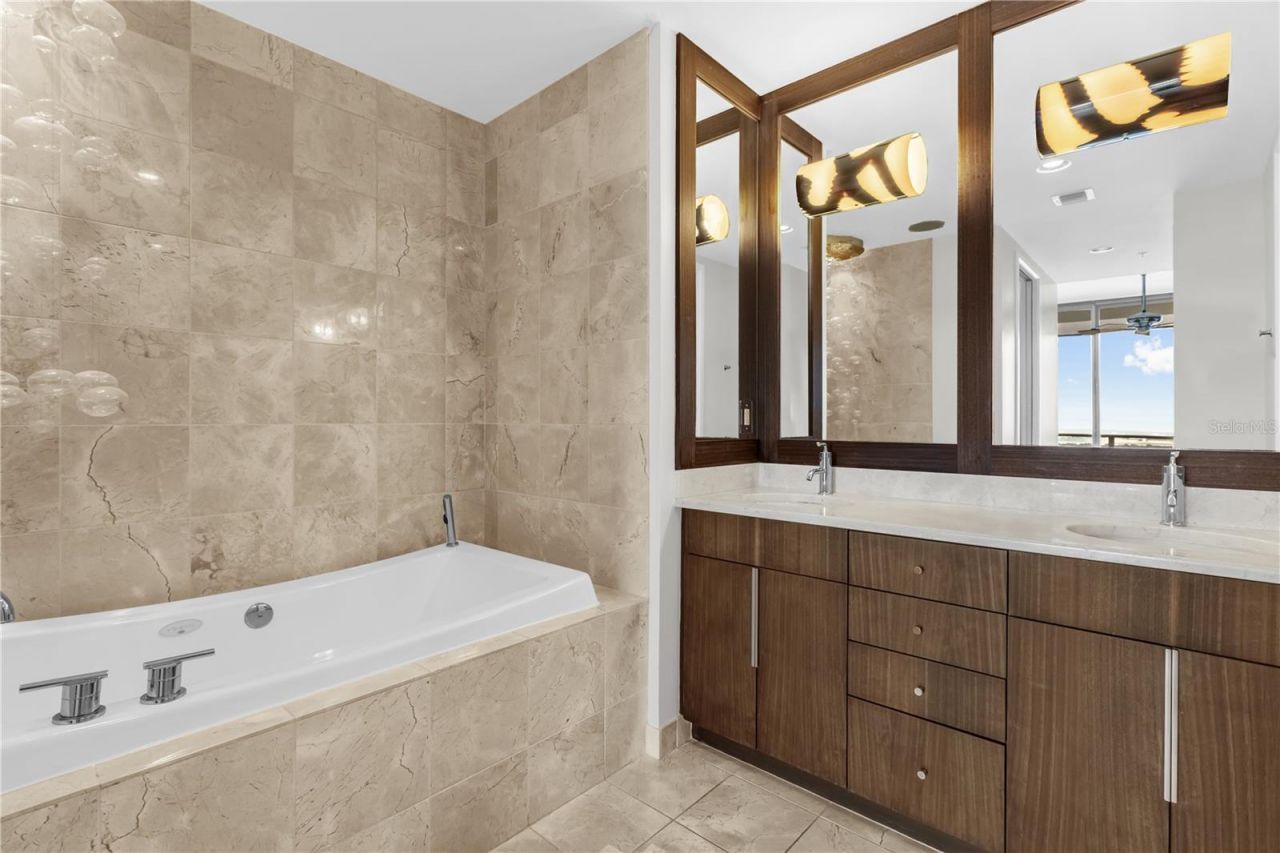 150 E Robinson Street, Unit 2701, Orlando, FL 32801 Photo