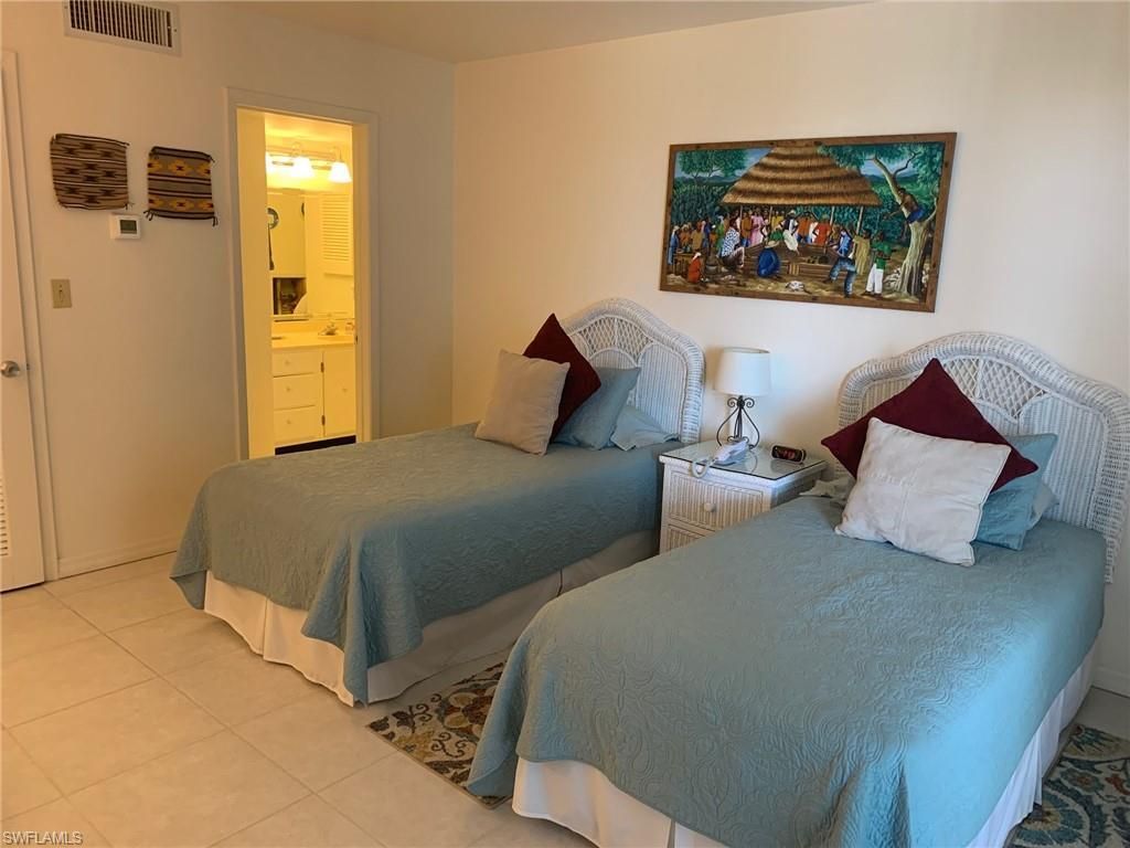 3443 Gulf Shore Blvd N, Unit 506, Naples, FL 34103 Photo