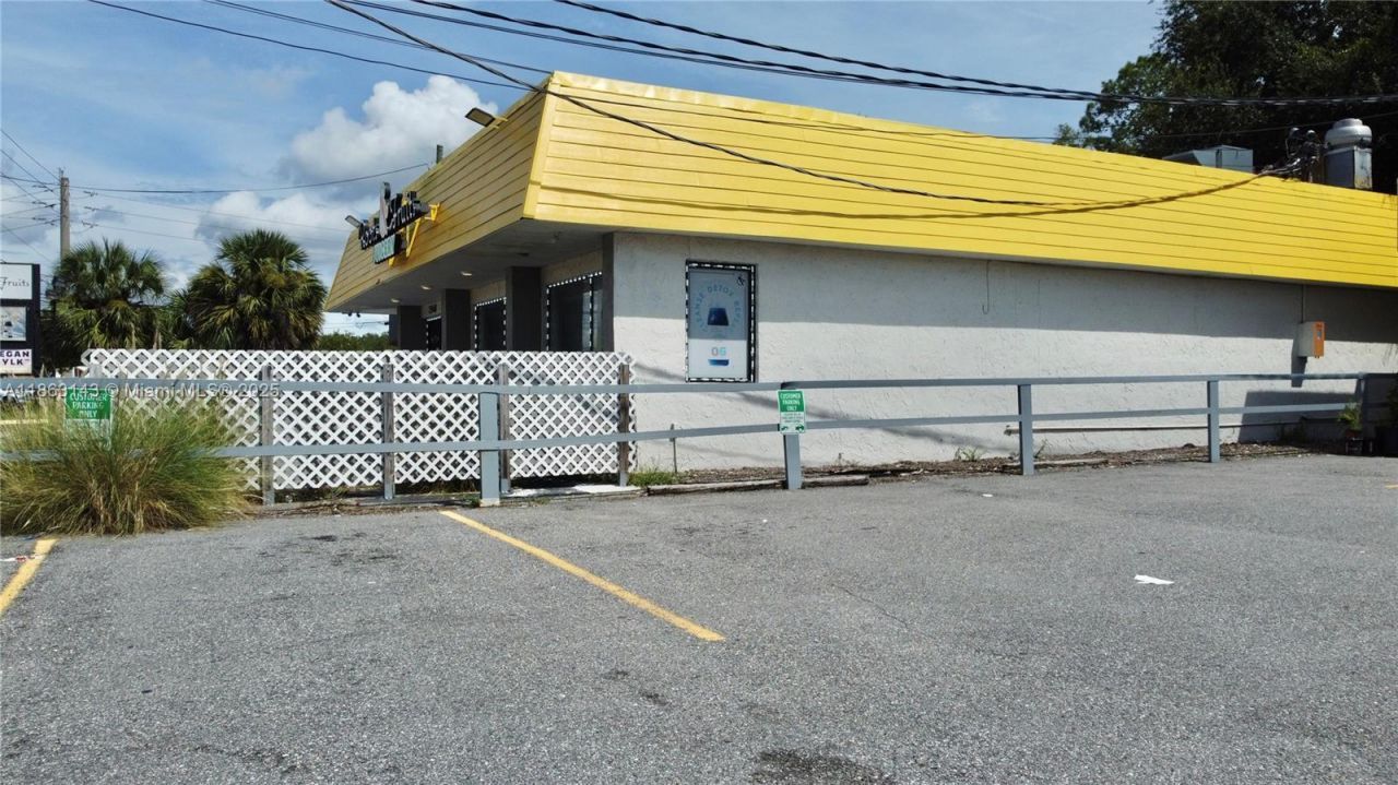 2944 W University Blvd W, Jacksonville, FL 32217 Photo