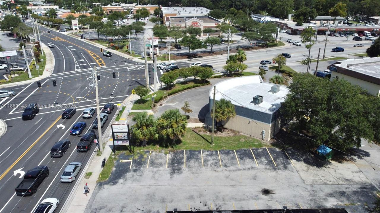2944 W University Blvd W, Jacksonville, FL 32217 Photo