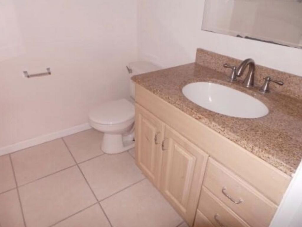 200 Nottingham Circle, Unit J, Greenacres, FL 33463 Photo