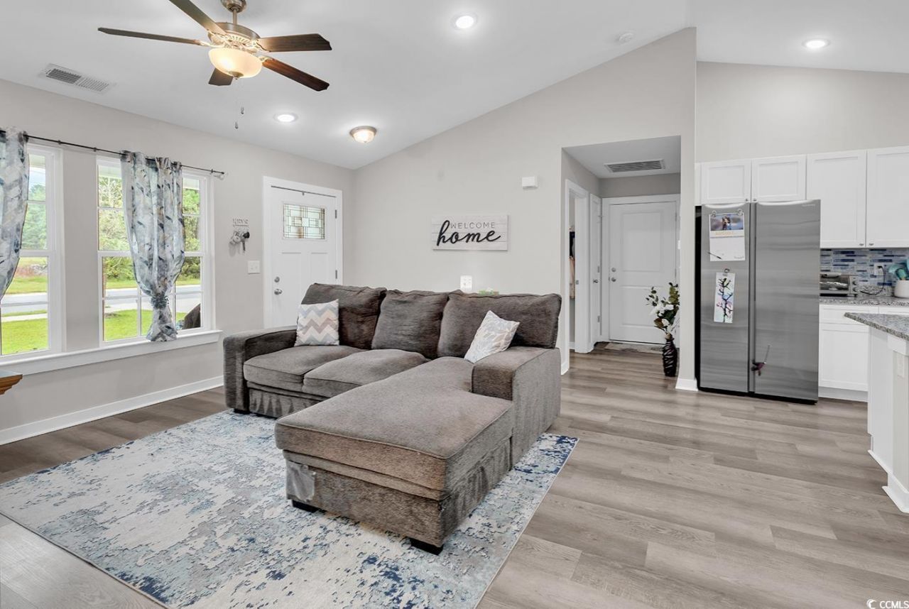 1517 Ackerrose Dr. Photo 6