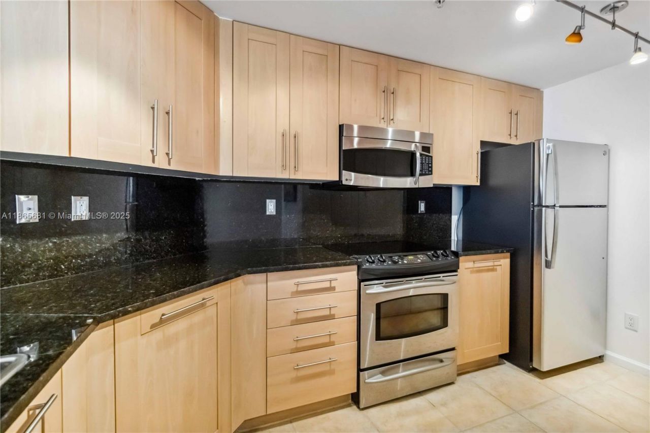 511 SE 5th Ave, Unit 1214, Fort Lauderdale, FL 33301 Photo