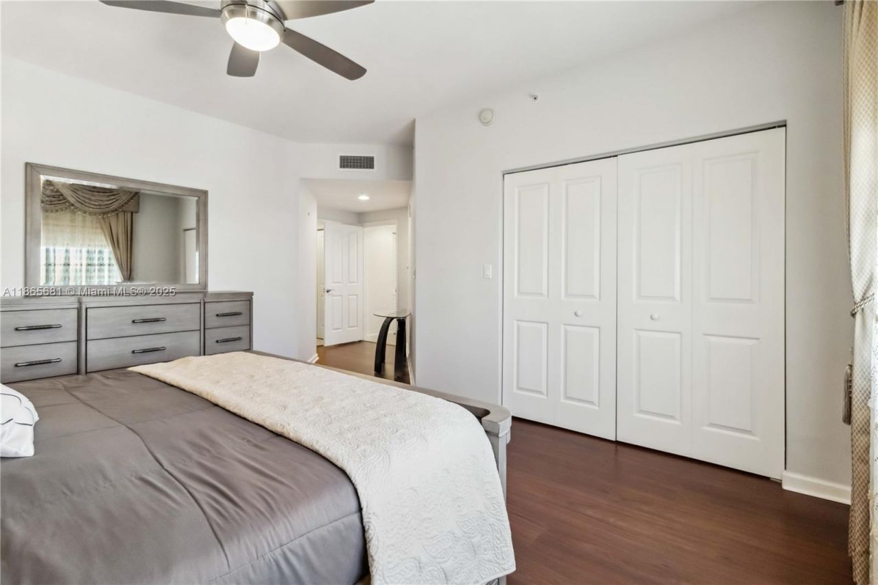 511 SE 5th Ave, Unit 1214, Fort Lauderdale, FL 33301 Photo