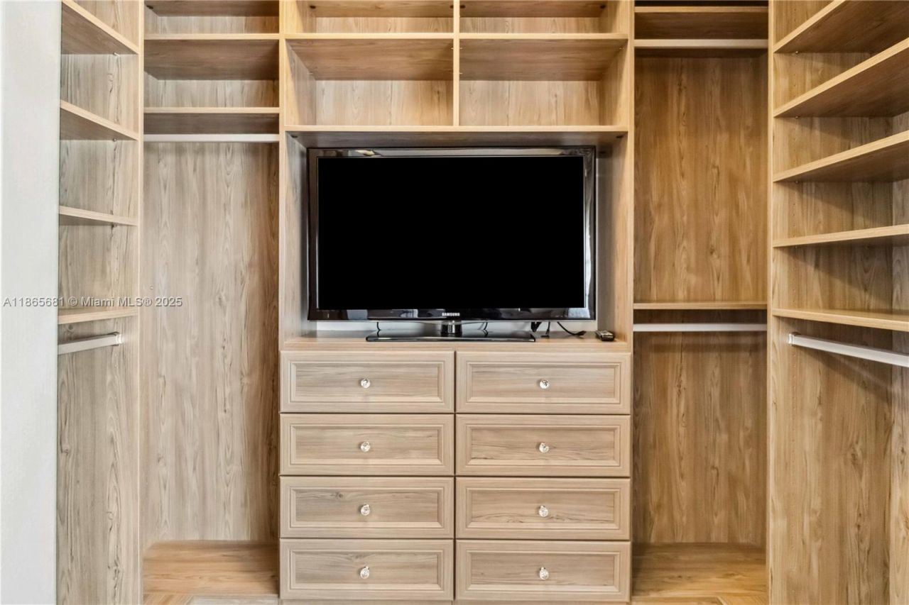 511 SE 5th Ave, Unit 1214, Fort Lauderdale, FL 33301 Photo