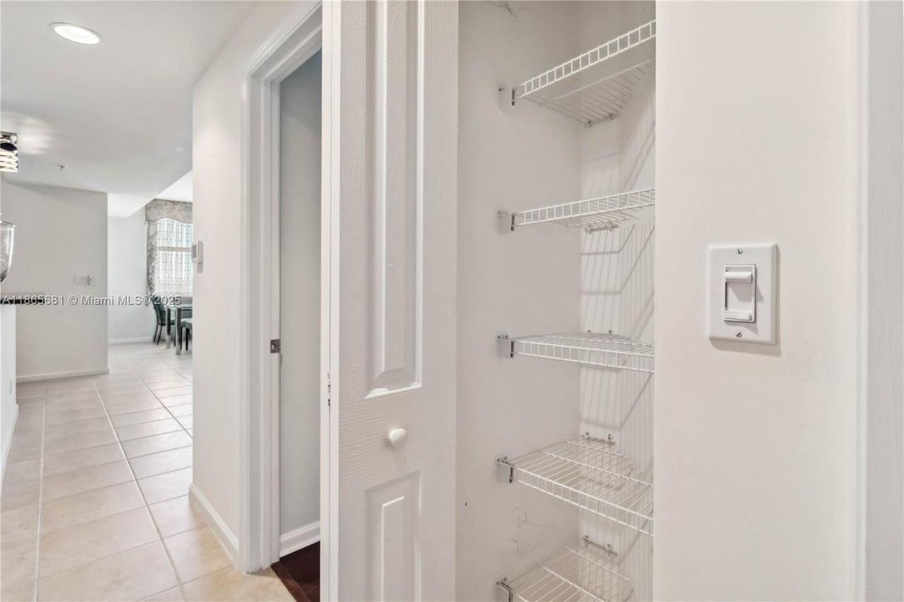 511 SE 5th Ave, Unit 1214, Fort Lauderdale, FL 33301 Photo