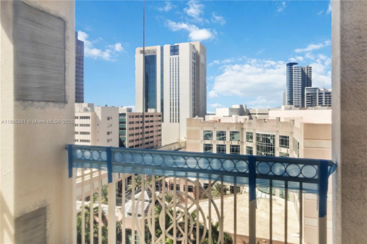 511 SE 5th Ave, Unit 1214, Fort Lauderdale, FL 33301 Photo