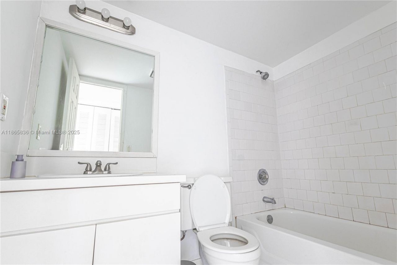 10350 SW 220th St, Unit 254, Cutler Bay, FL 33190 Photo