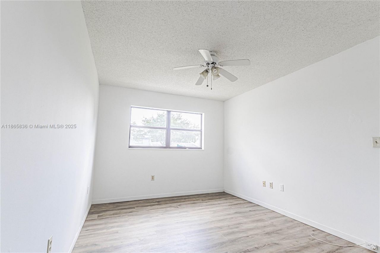 10350 SW 220th St, Unit 254, Cutler Bay, FL 33190 Photo