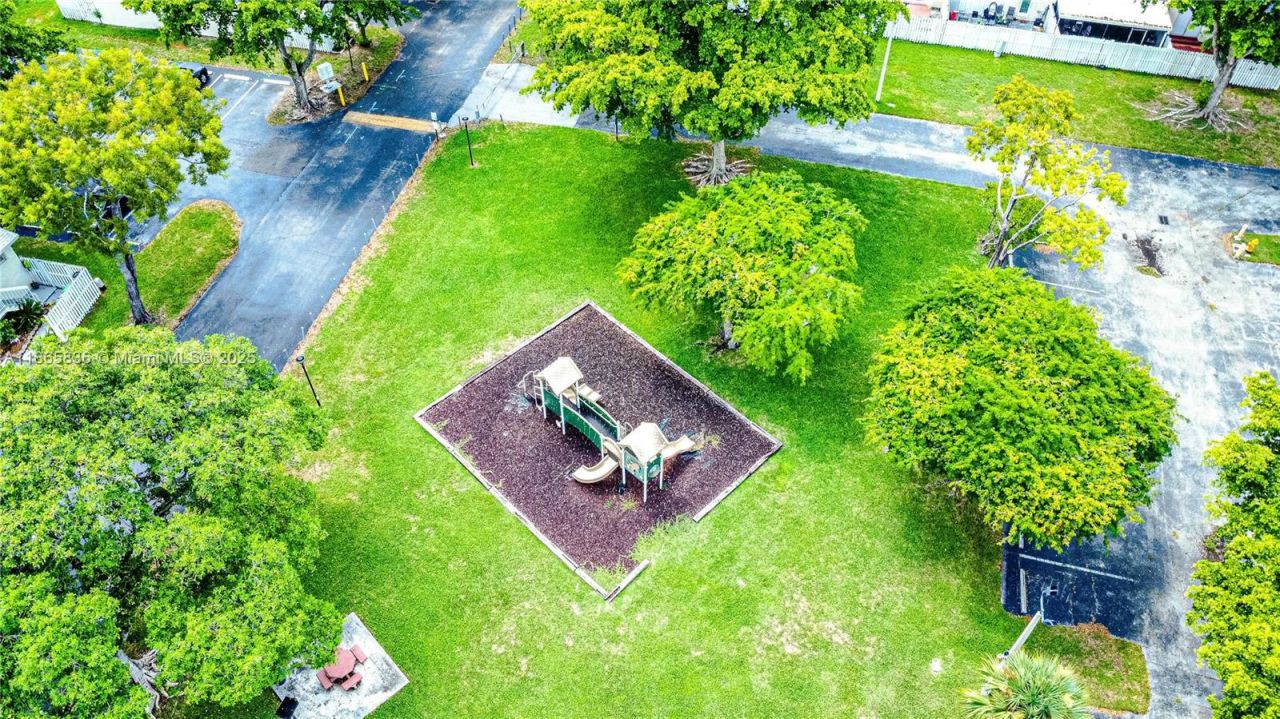 10350 SW 220th St, Unit 254, Cutler Bay, FL 33190 Photo