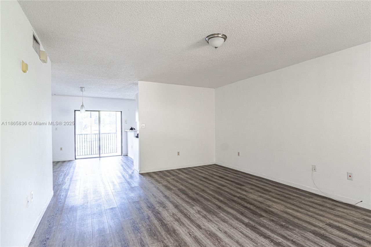 10350 SW 220th St, Unit 254, Cutler Bay, FL 33190 Photo