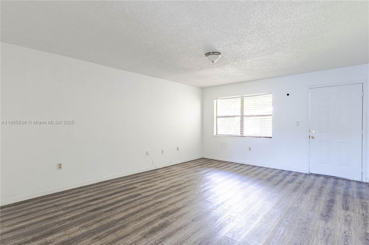 10350 SW 220th St, Unit 254, Cutler Bay, FL 33190 Photo