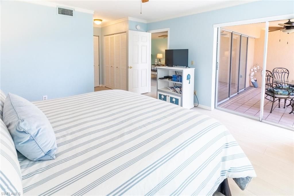 774 Wiggins Lake Dr, Unit 106, Naples, FL 34110 Photo