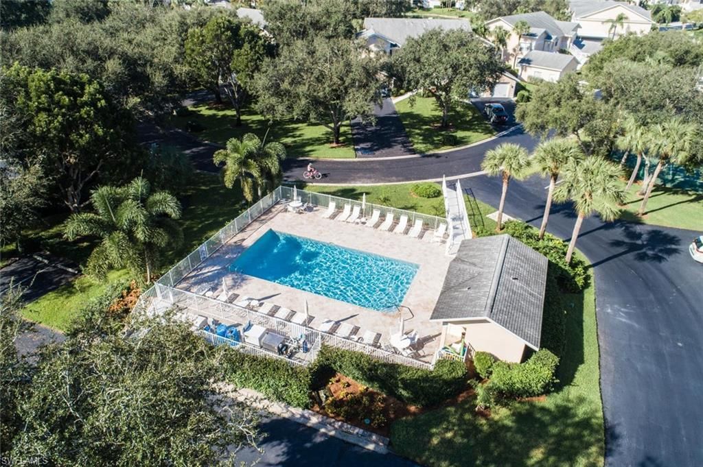 774 Wiggins Lake Dr, Unit 106, Naples, FL 34110 Photo