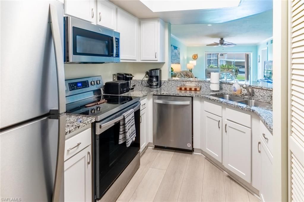 774 Wiggins Lake Dr, Unit 106, Naples, FL 34110 Photo