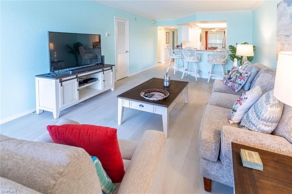 774 Wiggins Lake Dr, Unit 106, Naples, FL 34110 Photo