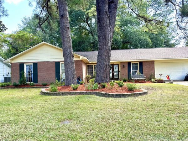 5154 Sunnyvale Drive, Jackson, MS 39211