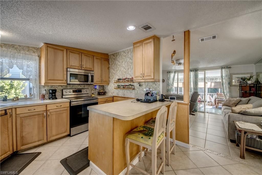 7230 Drum Dr, Saint James City, FL 33956 Photo