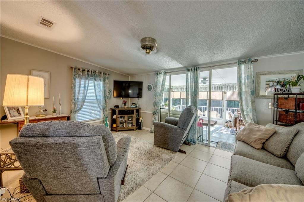 7230 Drum Dr, Saint James City, FL 33956 Photo