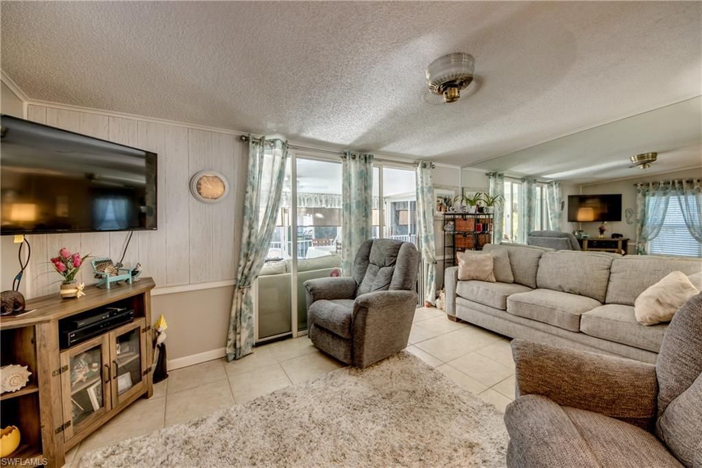 7230 Drum Dr, Saint James City, FL 33956 Photo