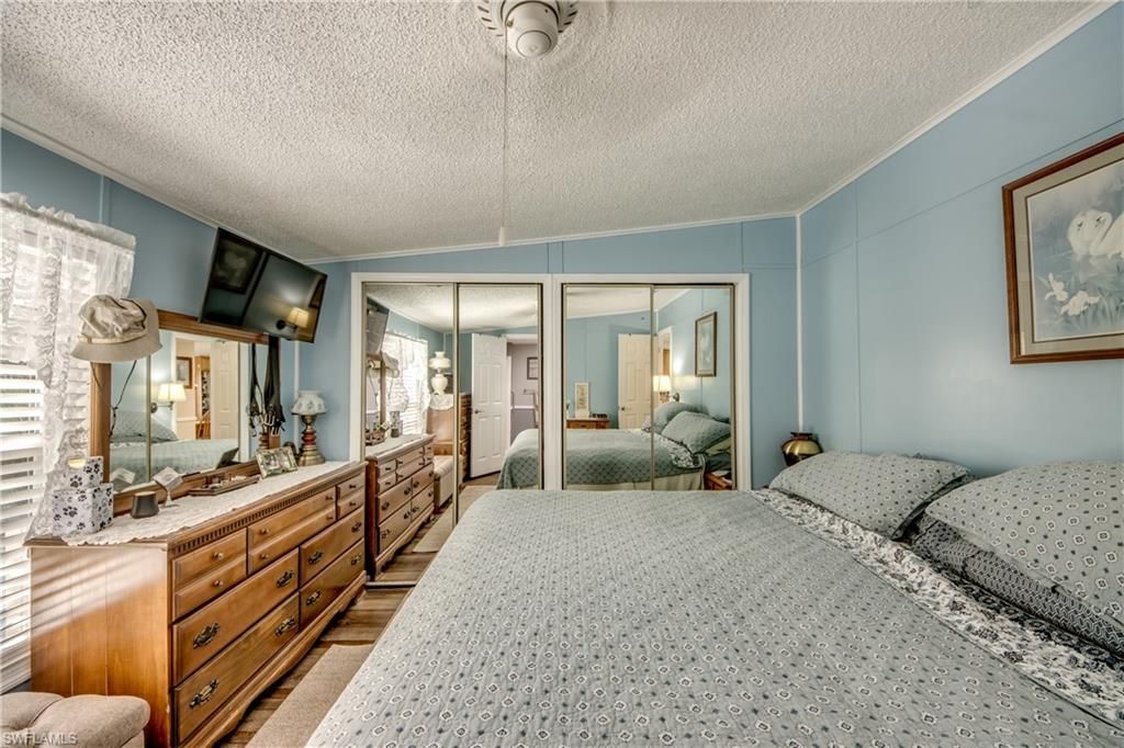 7230 Drum Dr, Saint James City, FL 33956 Photo