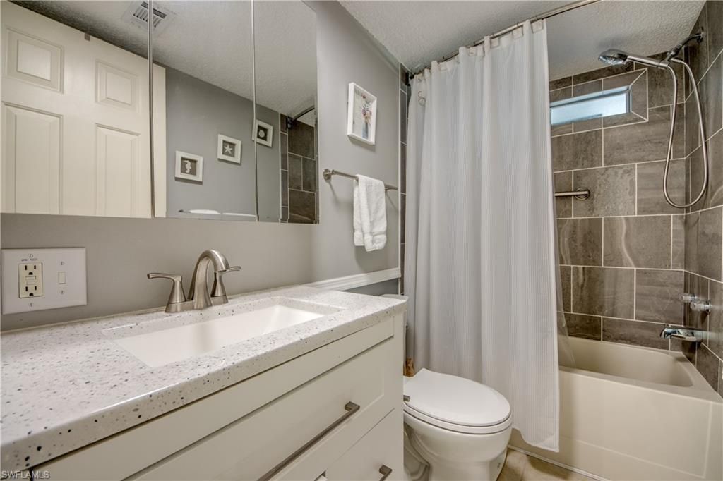 7230 Drum Dr, Saint James City, FL 33956 Photo