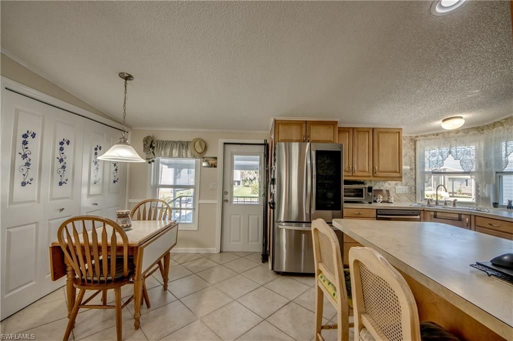 7230 Drum Dr, Saint James City, FL 33956 Photo