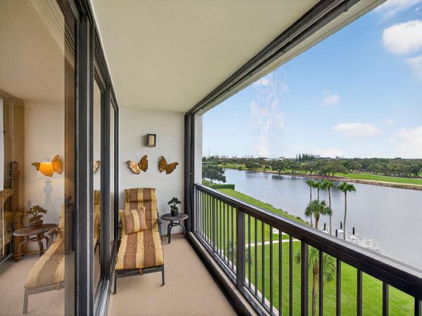 356 Golfview Road, Unit 609, North Palm Beach, FL 33408