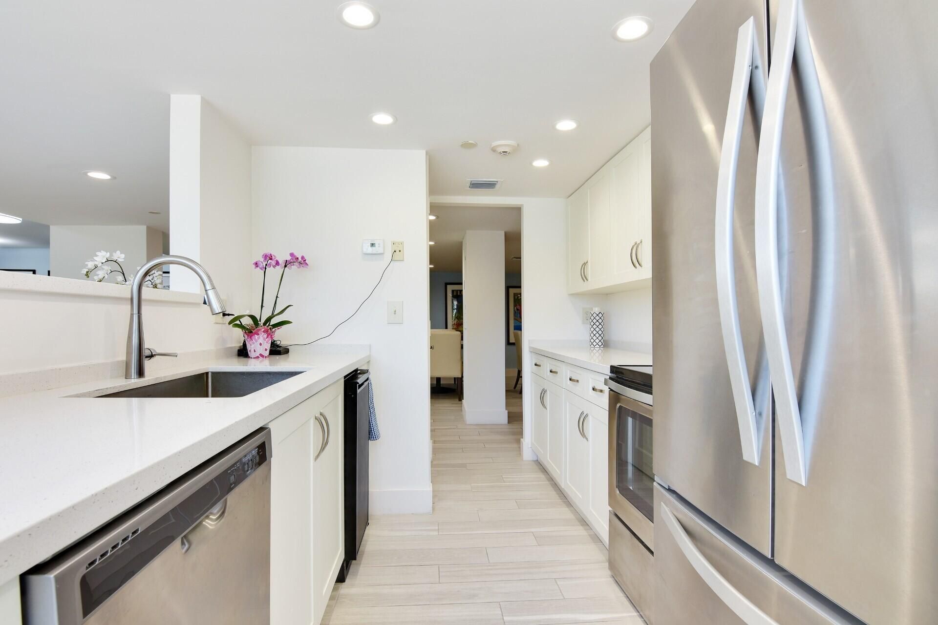 356 Golfview Road, Unit 609, North Palm Beach, FL 33408 Photo